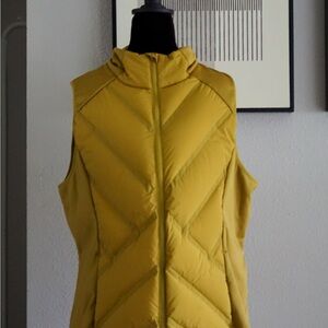 Athleta Mustard Puffer Vest